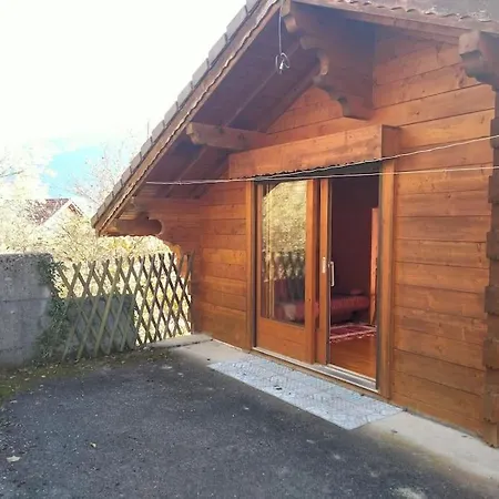 Flora Chalet