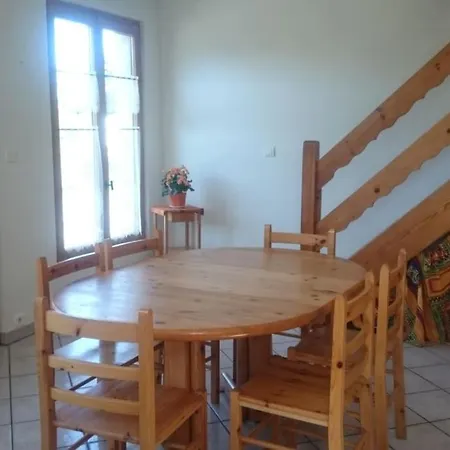 Flora Chalet
