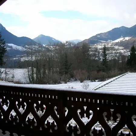 Chalet Flora